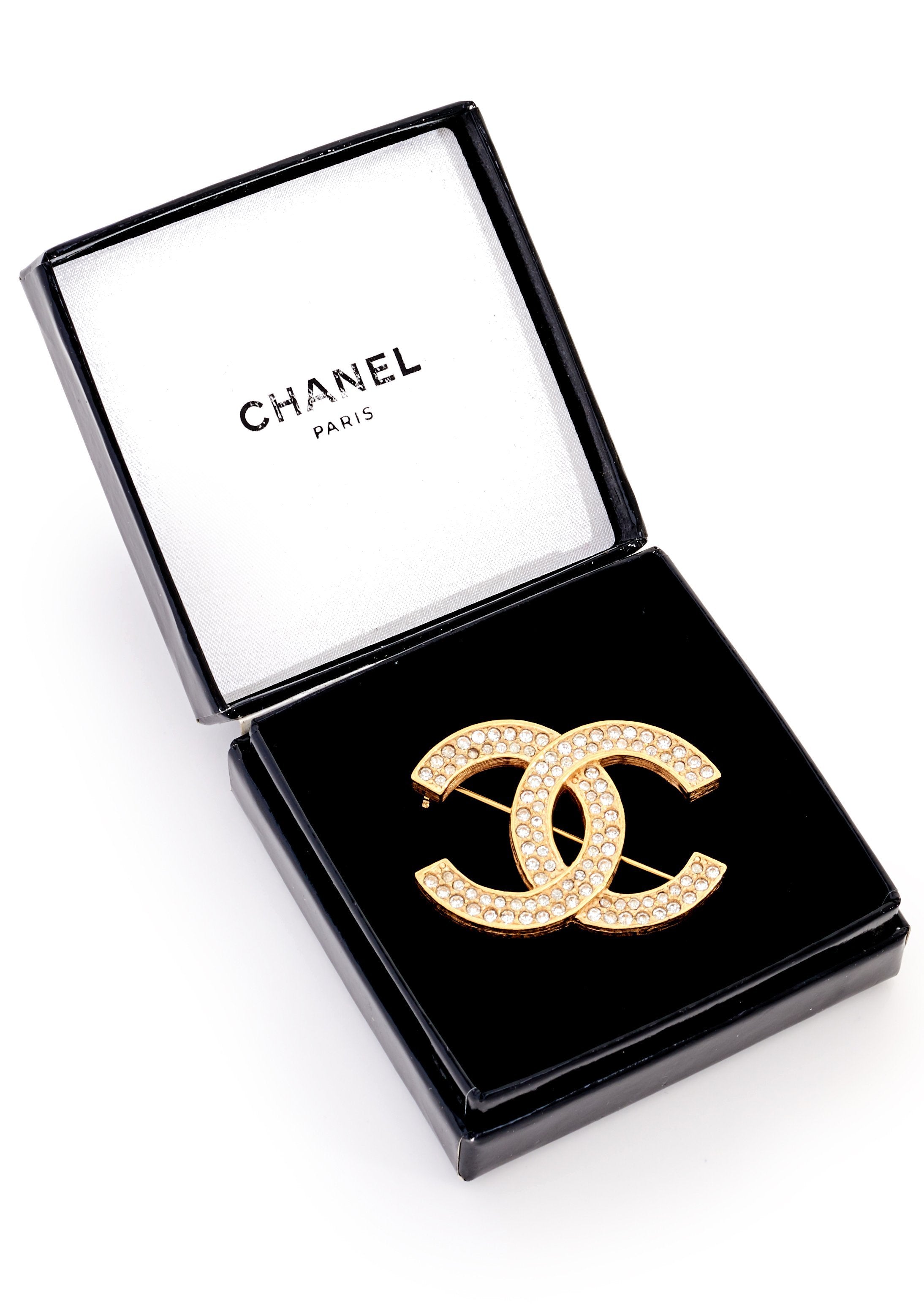 CHANEL, Jewelry, Chanel Rhinestonecrystal Brooch Pre Loved Y203